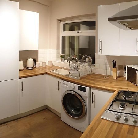 4 Bedrooms, Sleeps 10, Near Lfc & Efc 利物浦 外观 照片