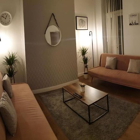 4 Bedrooms, Sleeps 10, Near Lfc & Efc 利物浦 外观 照片