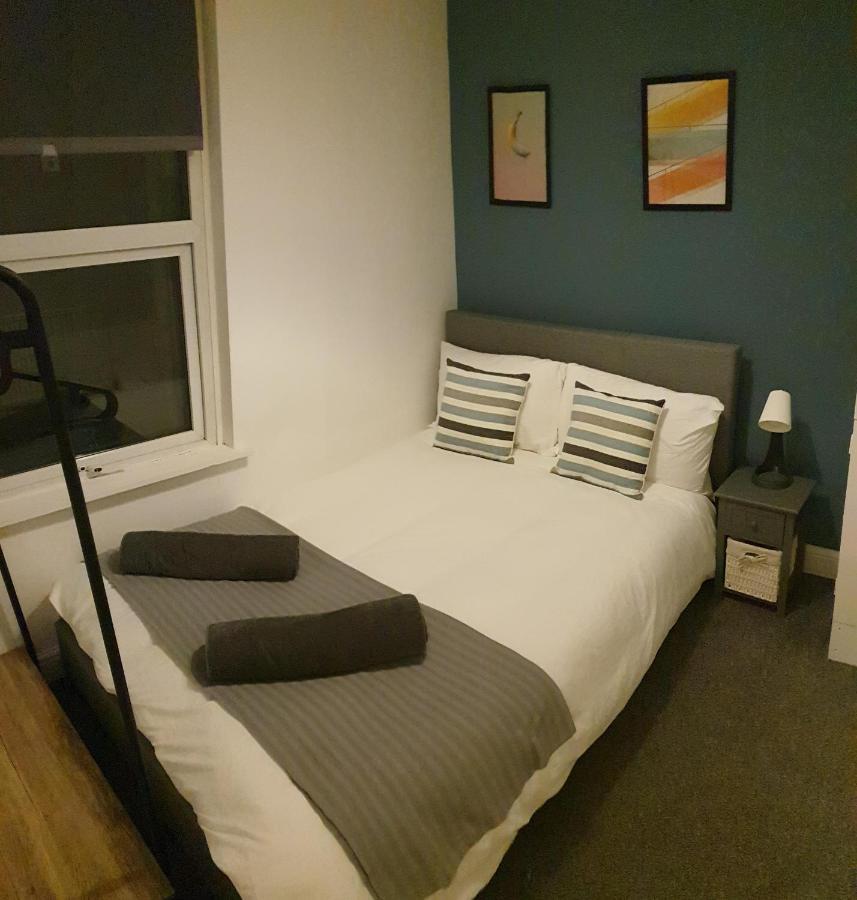 4 Bedrooms, Sleeps 10, Near Lfc & Efc 利物浦 外观 照片