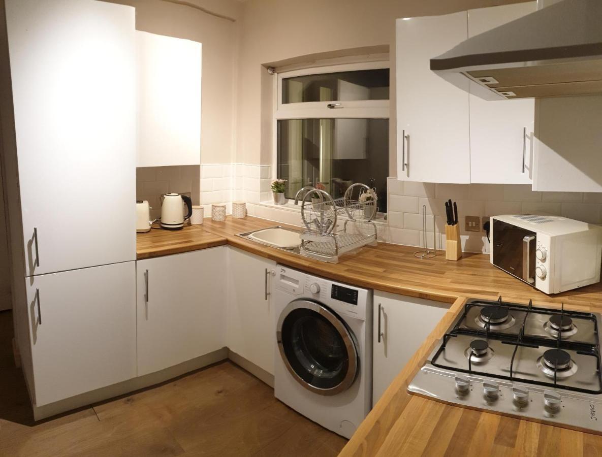 4 Bedrooms, Sleeps 10, Near Lfc & Efc 利物浦 外观 照片