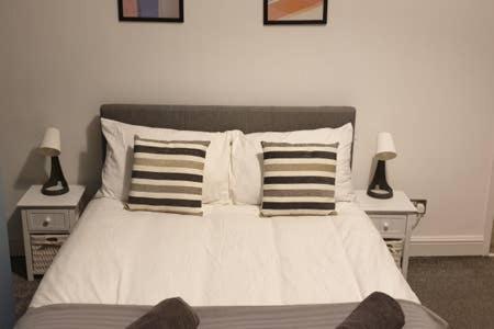 4 Bedrooms, Sleeps 10, Near Lfc & Efc 利物浦 外观 照片